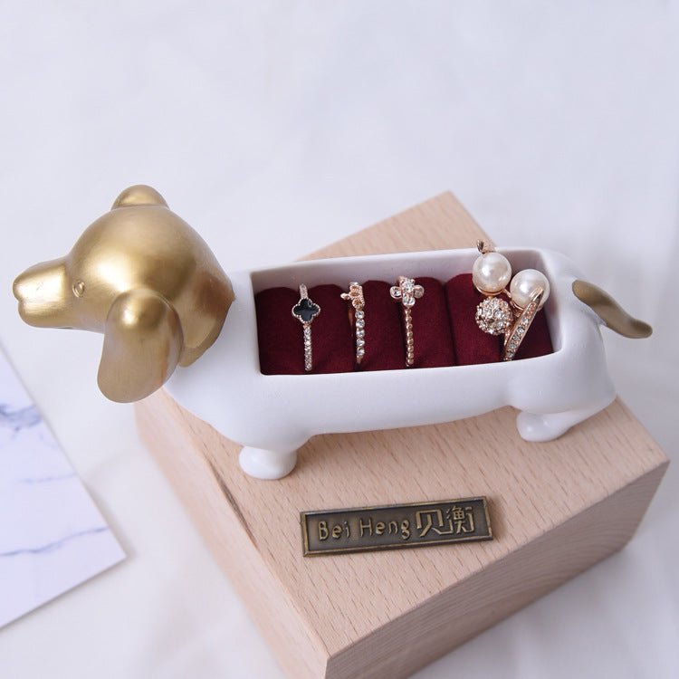 Dachshund Ring Holder | The Best Dachshund Gifts