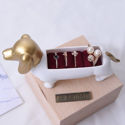 Dachshund Ring Holder | The Best Dachshund Gifts