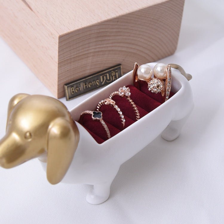 Dachshund Ring Holder | The Best Dachshund Gifts