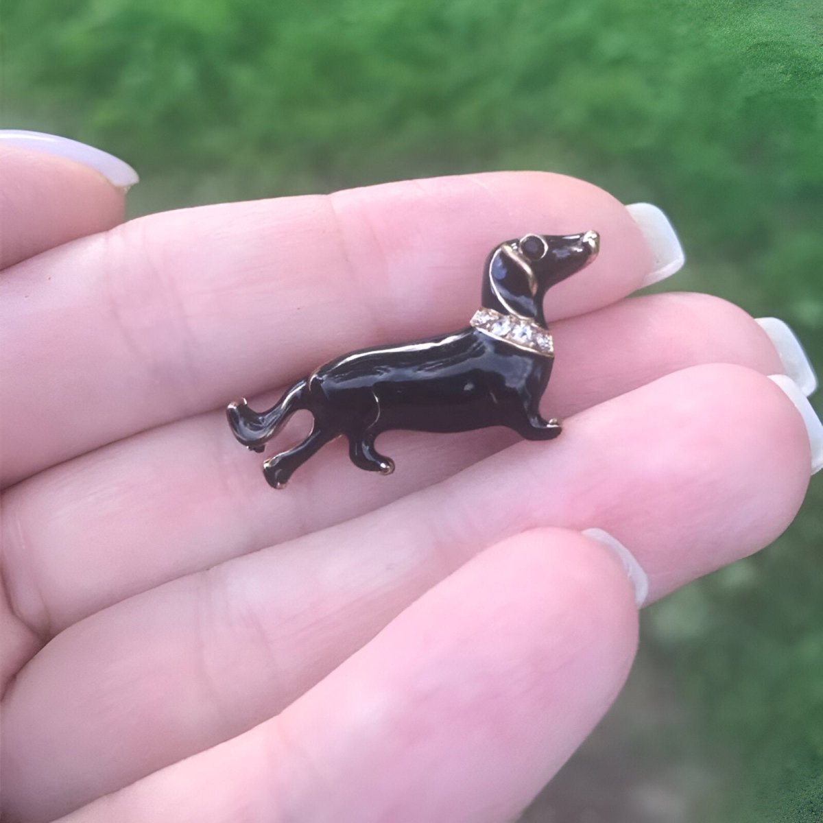 Small Dachshund Brooch | The Best Dachshund Gifts