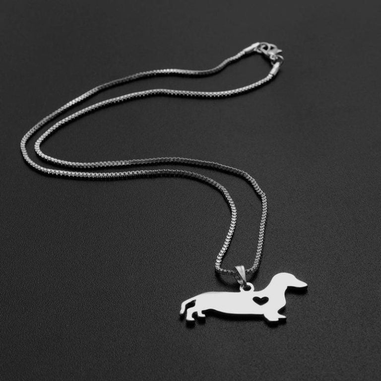 Zinc Alloy Dachshund With Heart Necklace | The Best Dachshund Gifts